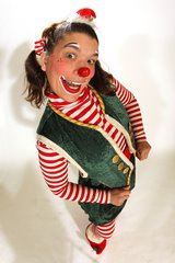 This clown is disguised as an elf  for a special Christmas show at the daycare or at the school. Comedy show filled with magic including the appearance of a real Christmas rabbit. Our elf-clown request the help of friends to find THE PERFECT gift to give to Santa.