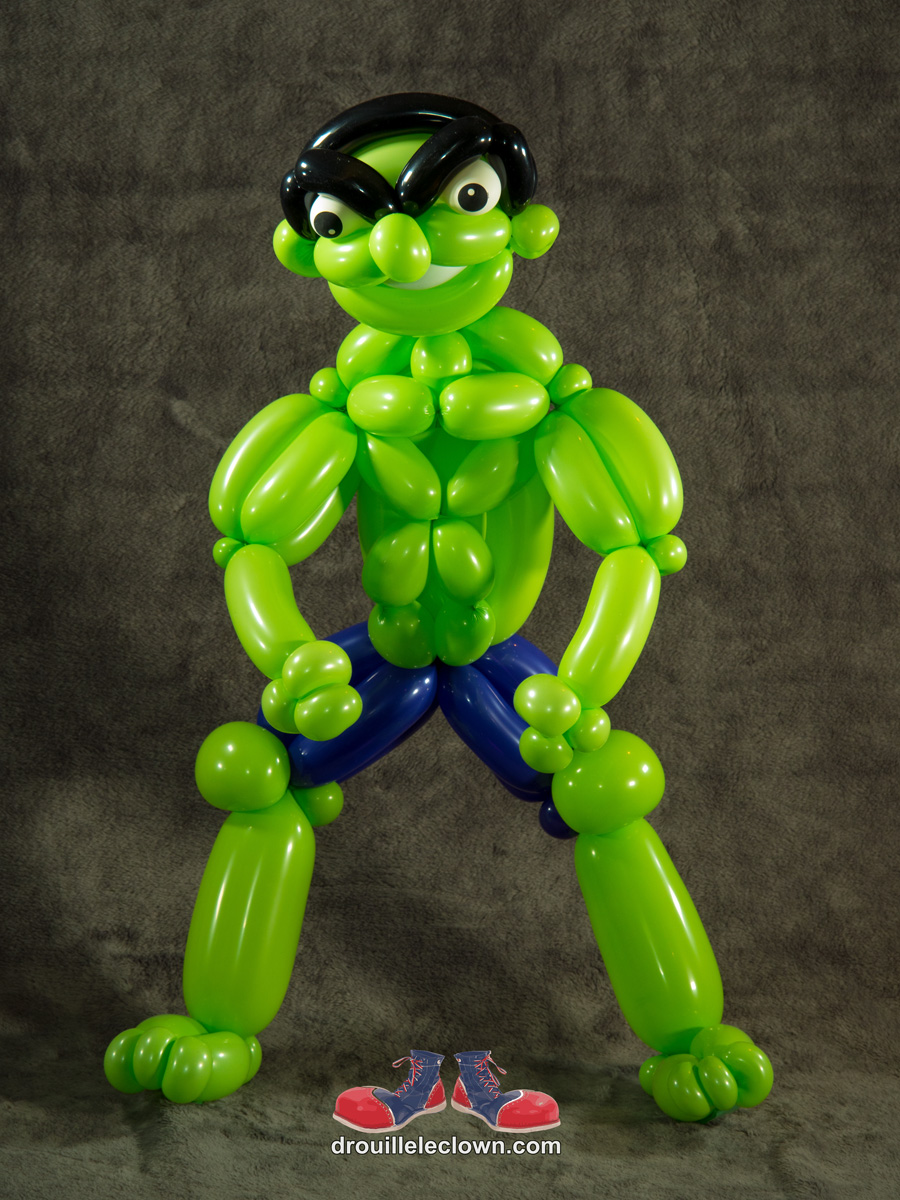 Hulk le tout puissant! Votre clown préféré se déplace dans votre salon ou votre festival pour vous le donner en personne! Un gros succès.